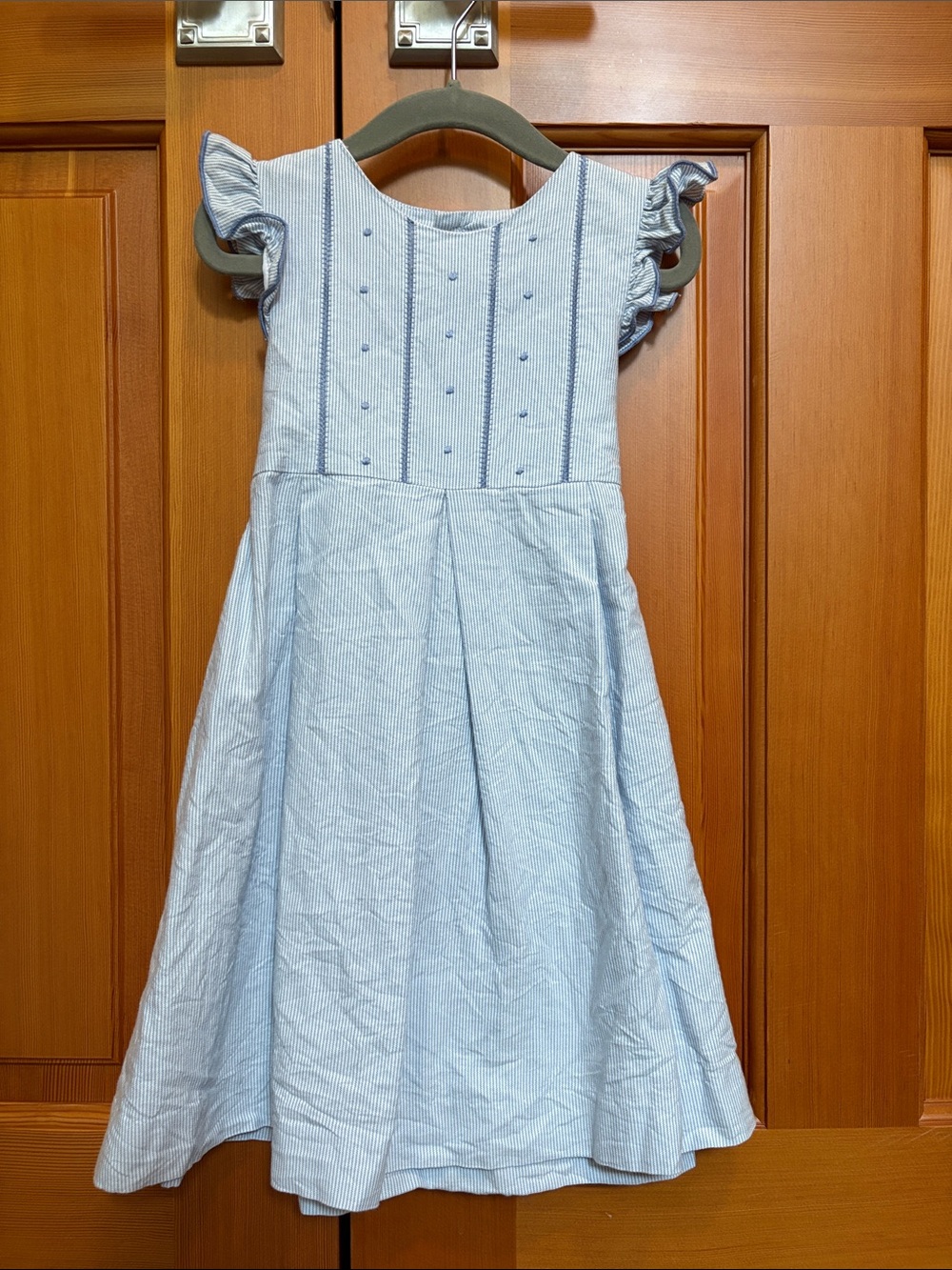 Edgehill Collection Light Blue Seersucker Ruffle Sleeve Dress Size 4